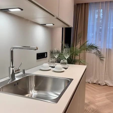 Neues Boarding House In Aachen, Wuerselen, Naehe Fei World Championship, Chio Apartment *