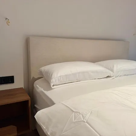 Apartment Neues Boarding House In Aachen, Wuerselen, Naehe Fei World Championship, Chio Wurselen