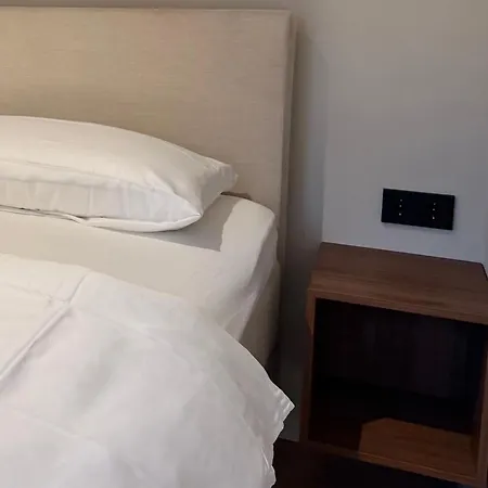 Neues Boarding House In Aachen, Wuerselen, Naehe Fei World Championship, Chio Wurselen