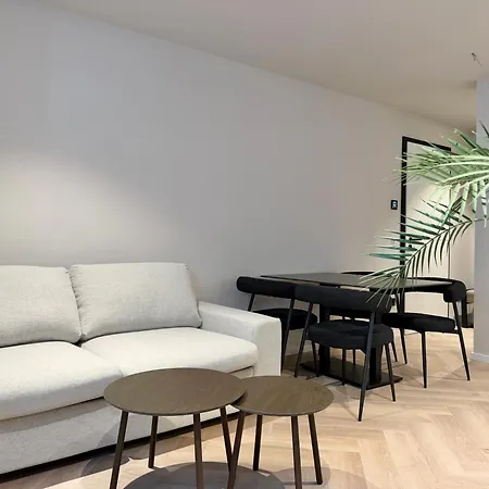 Neues Boarding House In Aachen, Wuerselen, Naehe Fei World Championship, Chio Wurselen