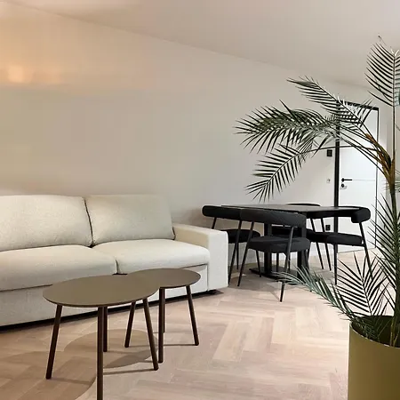 Neues Boarding House In Aachen, Wuerselen, Naehe Chio, Autobahn, Self-checkin *
